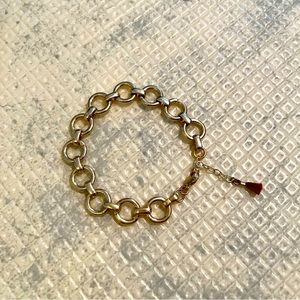 NWOT Gold Link Bracelet